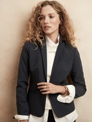Classic-Fit Washable Italian Wool-Blend Blazer