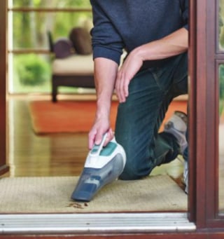 HHVI315JO42 Dustbuster