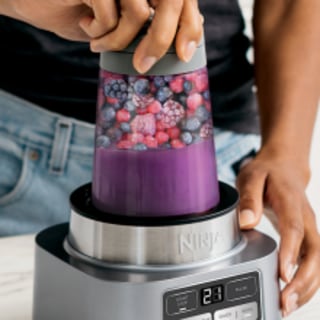 Ninja Foodi Smoothie Bowl Maker and Nutrient Extractor/Blender 1200WP with Exclusive Sauce Preset