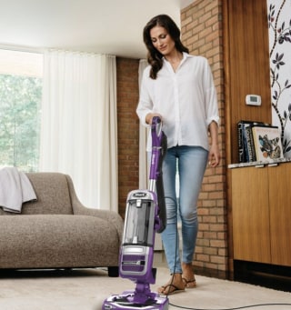 Navigator Powered Lift-Away Upright Vacuum