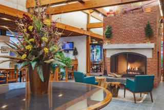 Woodlands Hotel & Suites (Per Night)