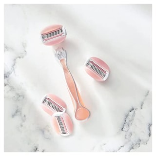 Gillette Venus ComfortGlide Razors for Women, 1 Venus Razor, 4 Razor Blade Refills, White Tea Scented Gel Bars