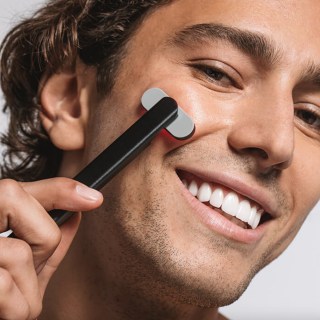 Skincare Wand with Red Light Therapy & Serum Kit