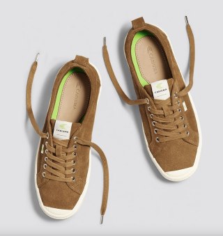 OCA Low Camel Suede Sneaker