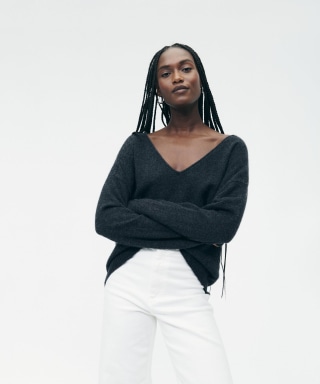 Lightweight Cashmere V-Neck Sweater