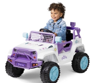 Disney Princess 6-Volt HUV150 Ride-on