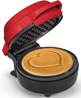 Bella Mini Heart Waffle Maker