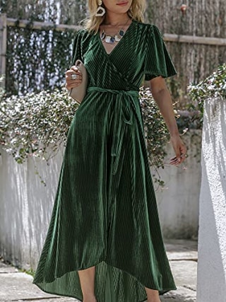 BerryGo Women's Semi Formal Velvet Wrap Dress Prom Cocktail Short Sleeve Swing Long Maxi Dress Emerald Green S