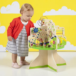 Manhattan Toy Activity Cube
