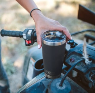 Yeti 20-ounce Rambler Tumbler