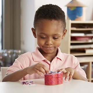 Melissa &amp; Doug Decorate-Your-Own Wooden Heart Box