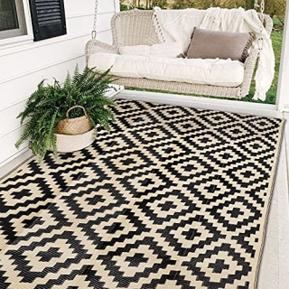SAND MINE Reversible Mats, Plastic Straw Rug, Modern Area Rug, Large Floor Mat and Rug for Outdoors, RV, Patio, Backyard, Deck, Picnic, Beach, Trailer, Camping, Black &amp; Beige, 5' x 8'