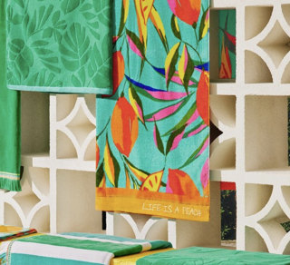 'Life is a Peach' Beach Towel