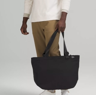 Clean Lines Tote Bag 22L
