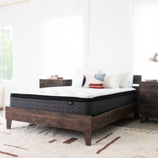 Signature Design by Ashley 12 Inch Pocketed Hybrid Mattress