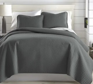 Oversized Solid 3-piece Quilt Set