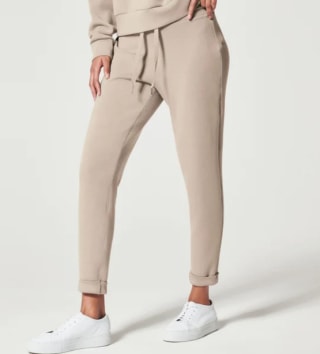 AirEssentials Tapered Pant