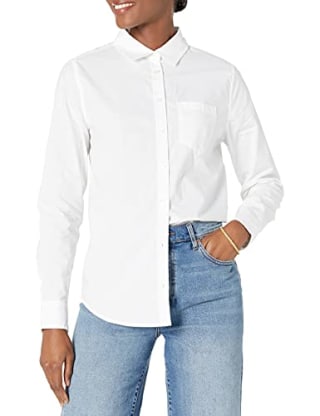 Amazon Essentials Classic-Fit Long-Sleeve Button-Down Poplin Shirt