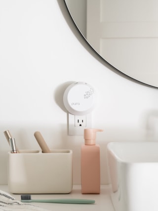 Pura Smart Fragrance Diffuser