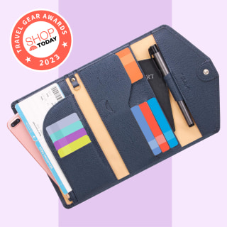 Zoppen RFID-Blocking Passport Wallet