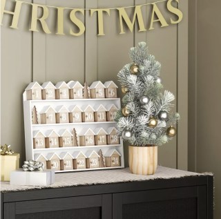 Wood House Countdown Calendar 