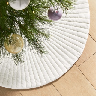 Flake White Velvet Christmas Tree Skirt