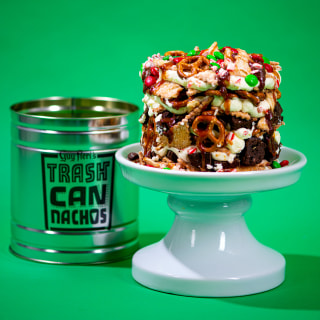 Holiday Dessert Nachos