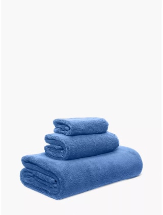 Signature Solid Bath Towel