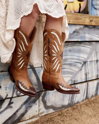 Best cowboy boots for high instep best sale