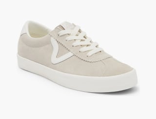 Sporty low-top sneakers