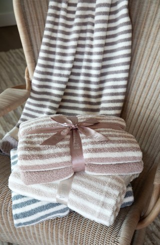 Barefoot Dreams CozyChic™ Stripe Throw Blanket