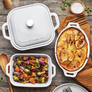 Staub Ceramic Baking Pans Set