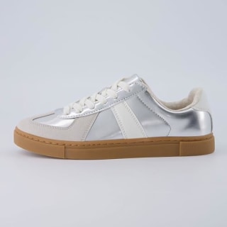 Bailey Sneaker 
