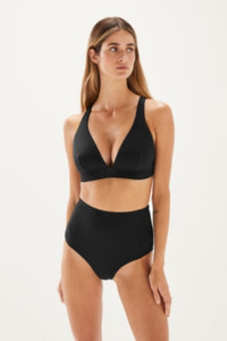 The Tri Black Top
