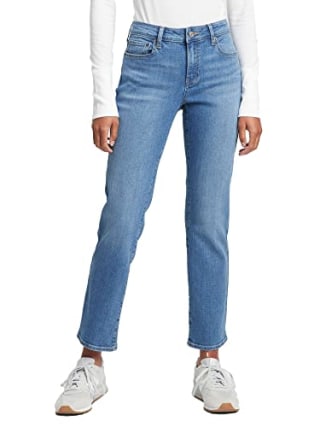 Women's Classic Straight Fit Denim Jeans