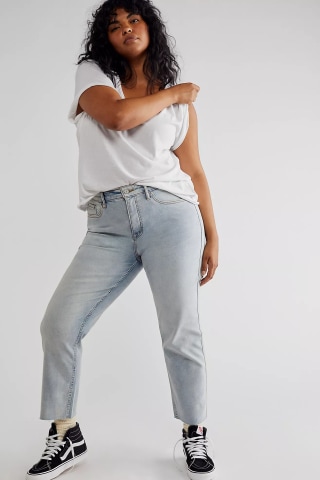 CRVY High-Rise Vintage Straight Jeans