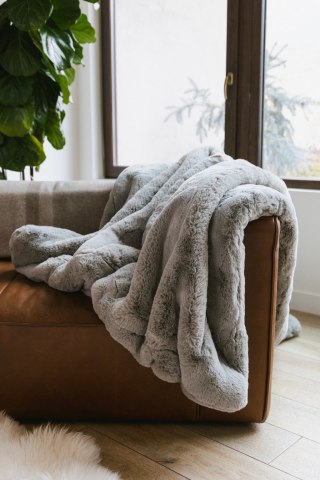 Cozy Earth Cuddle Blanket