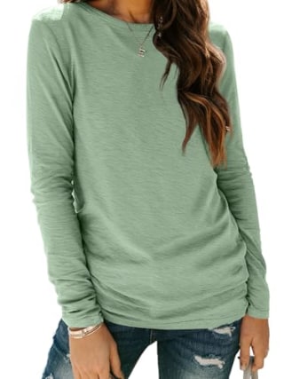 Long sleeve shirt with round neck