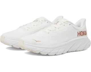 Hoka Arahi 7