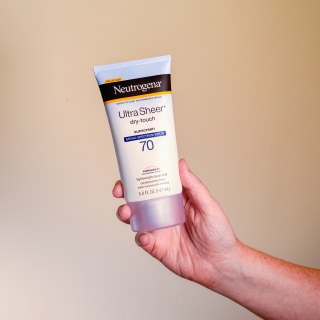 Ultra Sheer Dry-Touch Water Resistant Sunscreen 