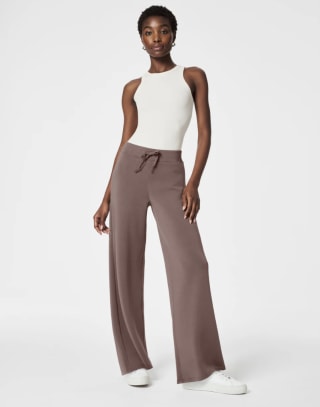 AirEssentials Wide Leg Pant