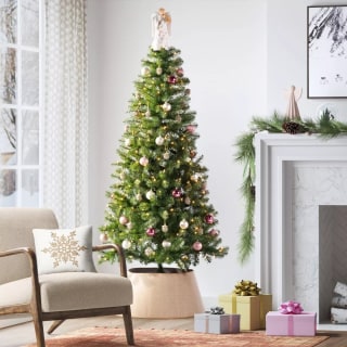 Pre-lit Alberta Spruce Artificial Christmas Tree