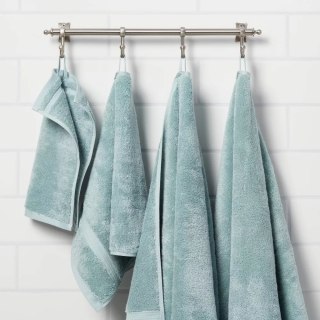 Total Fresh Antimicrobial Towel