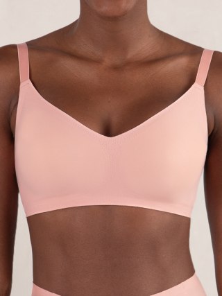Essentials Smoothing Comfort Wireless Bra