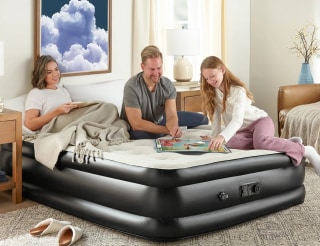 Queen Air Mattress with Built in Pump