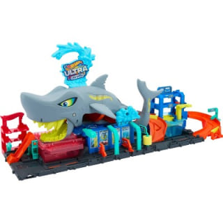 Ultra Shark Car Wash Playset