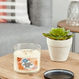 Glazed Cinnamon Buns Scented Candle