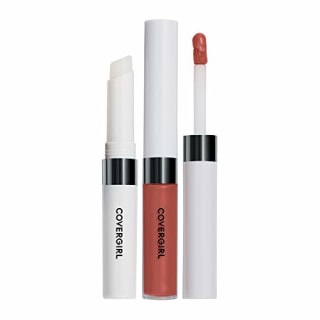 All day lip color with top coat