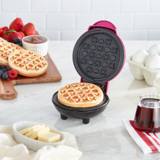 Dash Love Mini Waffle Maker