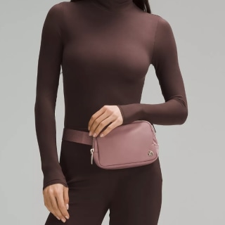 Everywhere Belt Bag 1L Metal Hardware